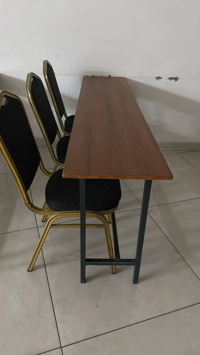 שולחן לבית כנסת